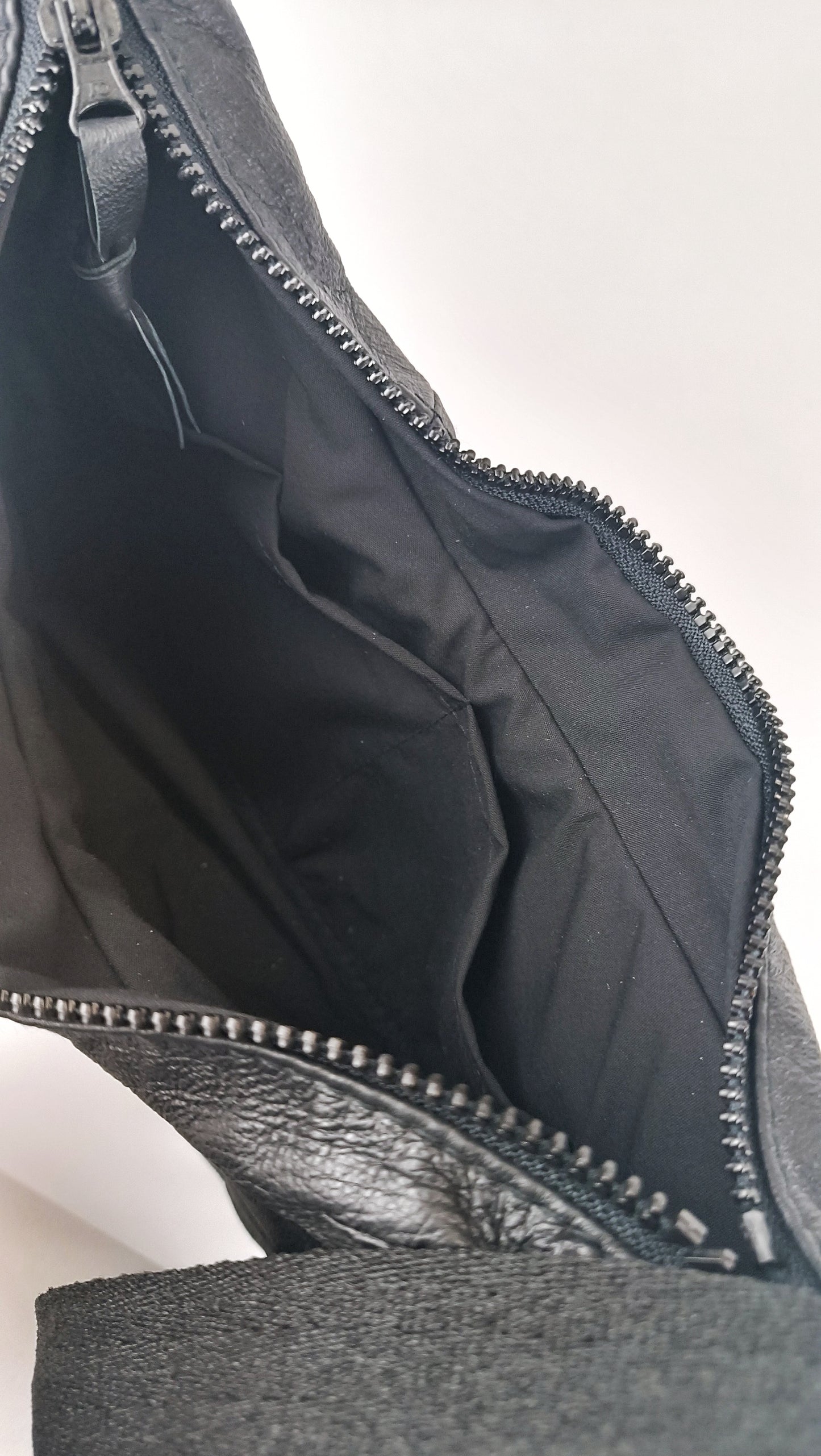 Two-ways-to-wear Bag "Mauri"