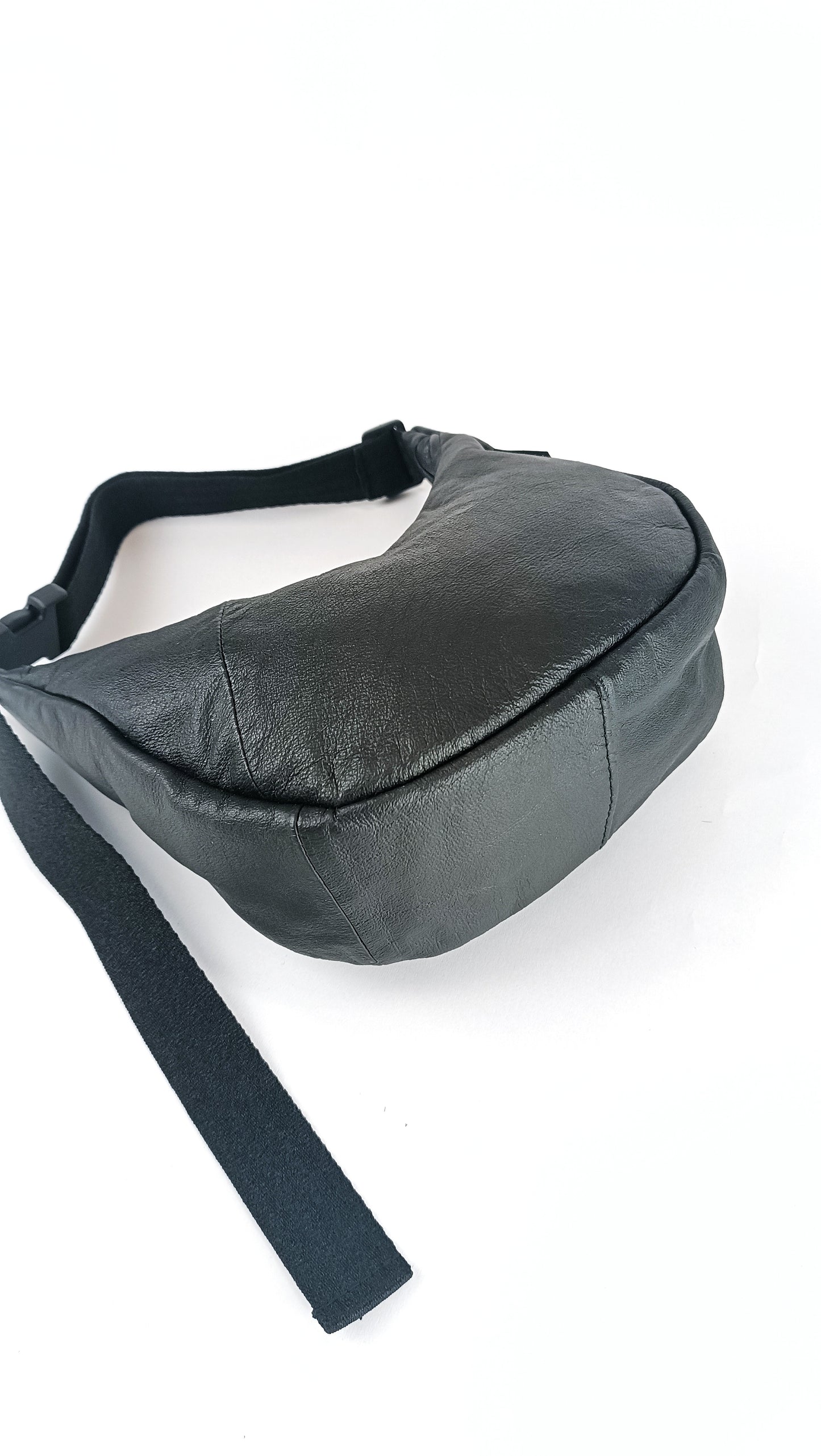 Two-ways-to-wear Bag "Mauri"