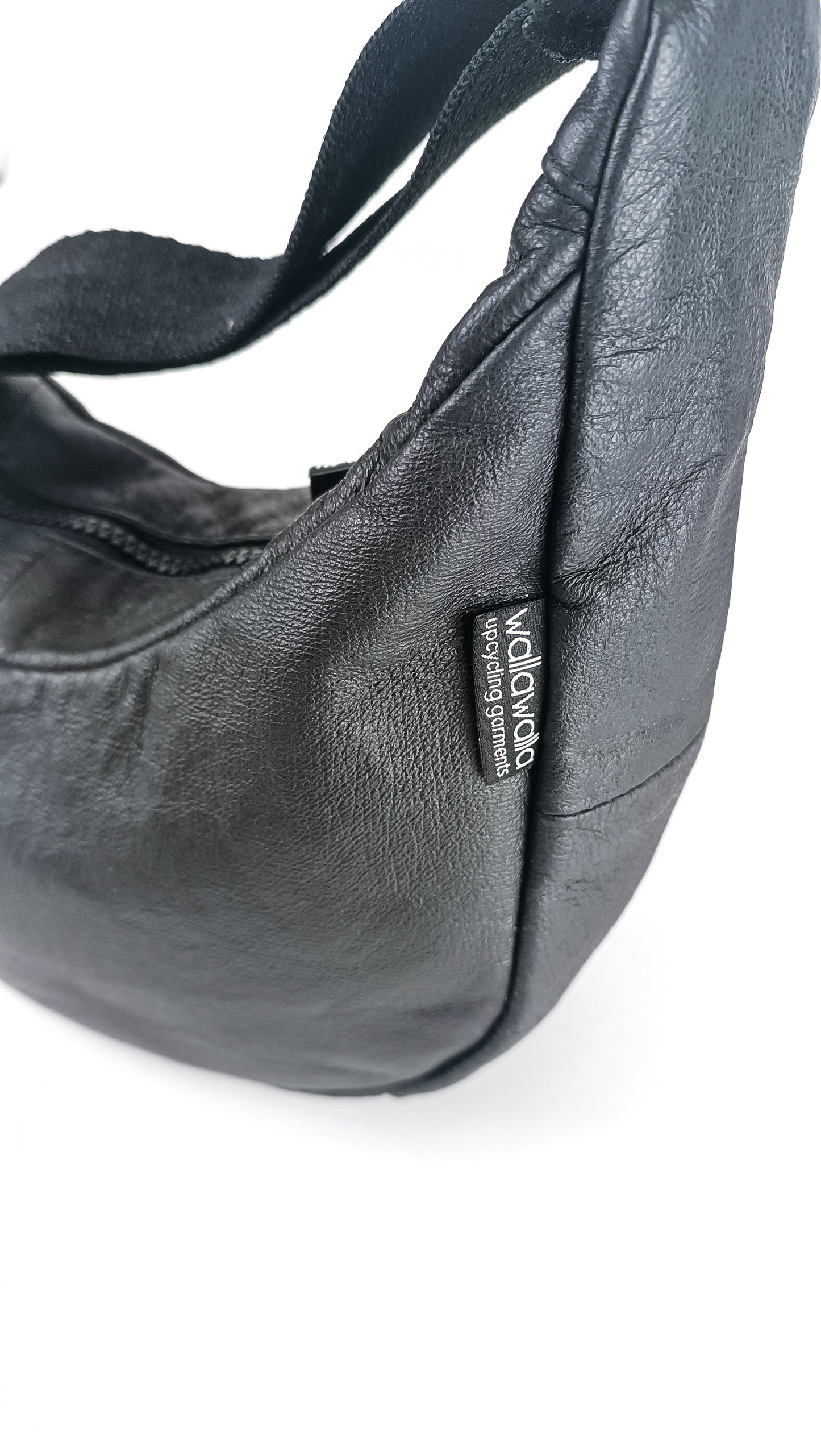 Two-ways-to-wear Bag "Mauri"