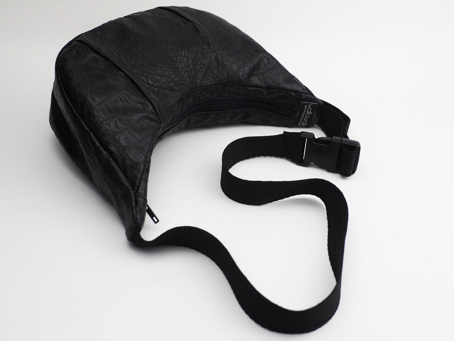 Upcycling Crossbodybag, Gutschein, nachhaltige Schultertasche, Individuelles Geschenk, personalisierte Tasche, Wunschdesign