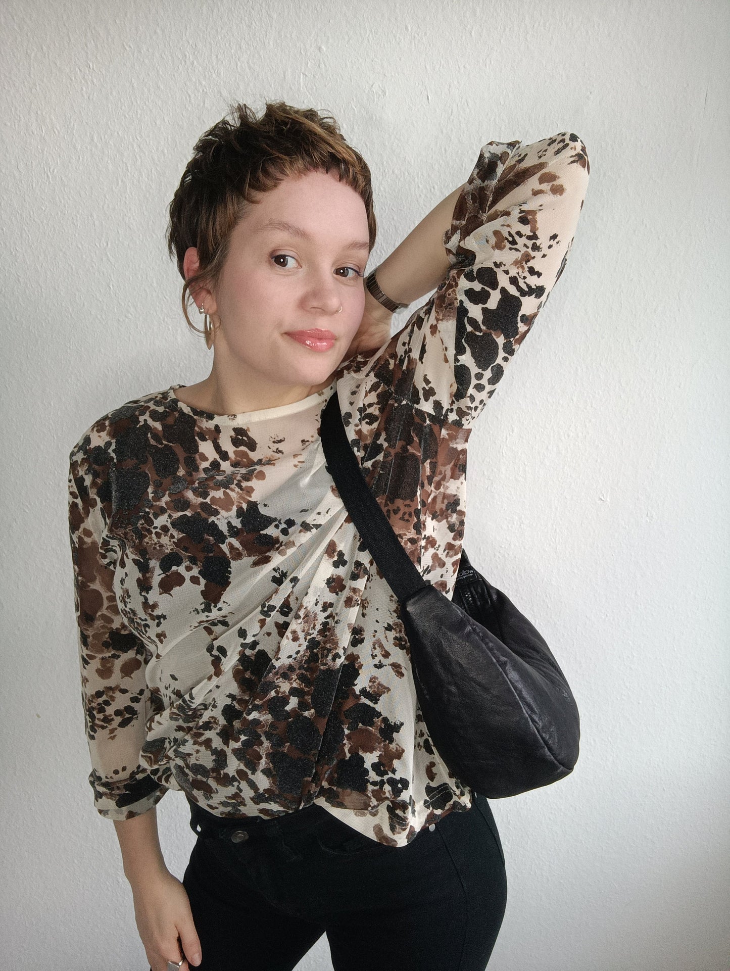Vegane Leder Crossbodybag, Schultertasche "Floww", Upcycling, Einzelstück, schwarz , vintage, Y2K