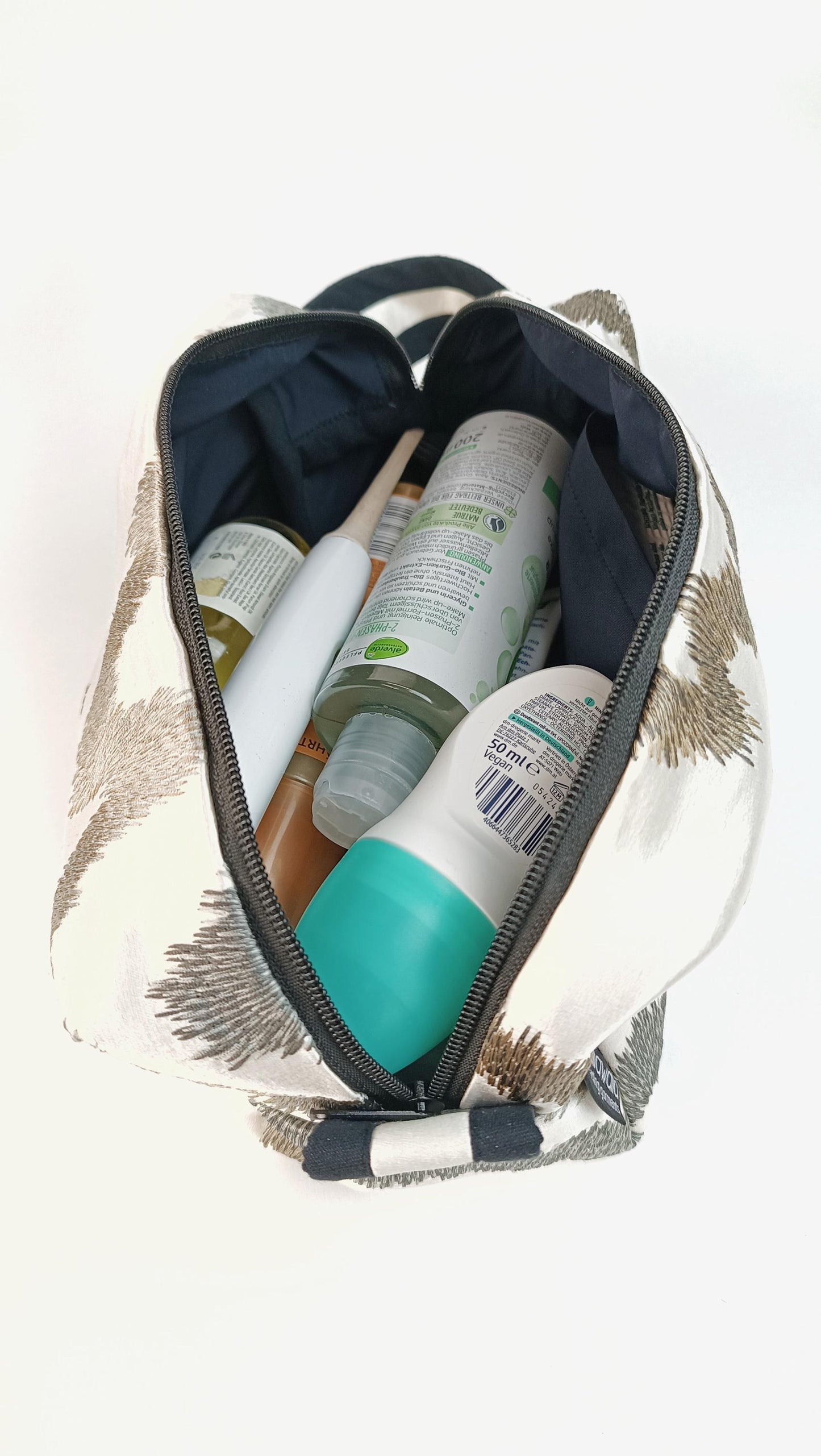 Große Kulturtasche aus geretteten Materialien, Upcycling, nachhaltig, Kulturbeutel, Set, vegan, Reisetasche,Herren, Make Up Bag, Kosmetik