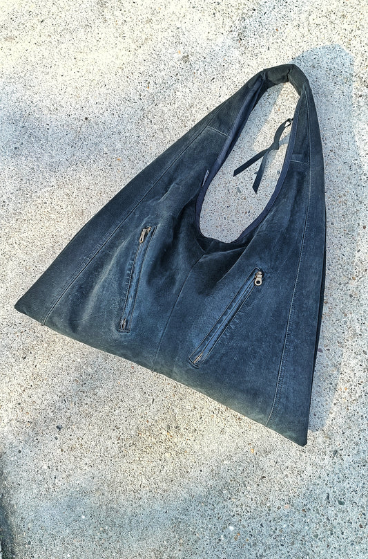 Triangle Bag "Vauii"