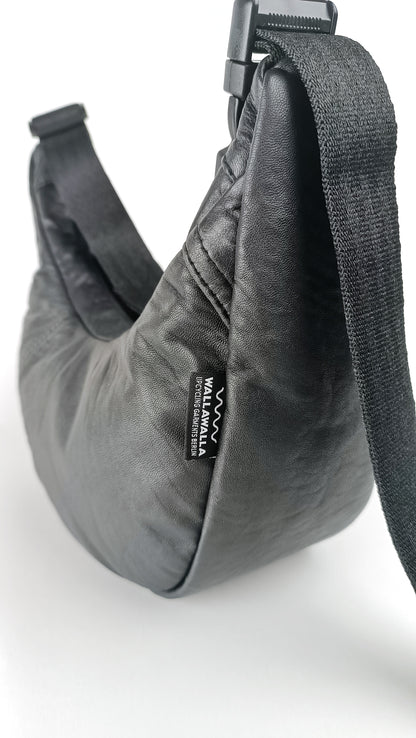 Two-Ways-To-Wear Bag "Mokkae"