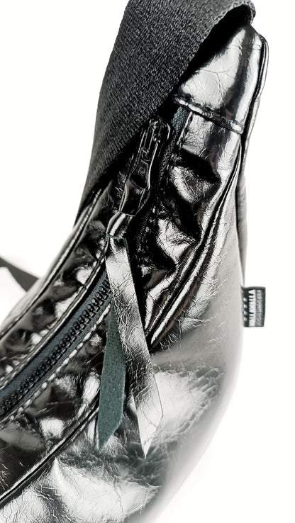 crossbody bag aus alter kleidung upcycling unikat