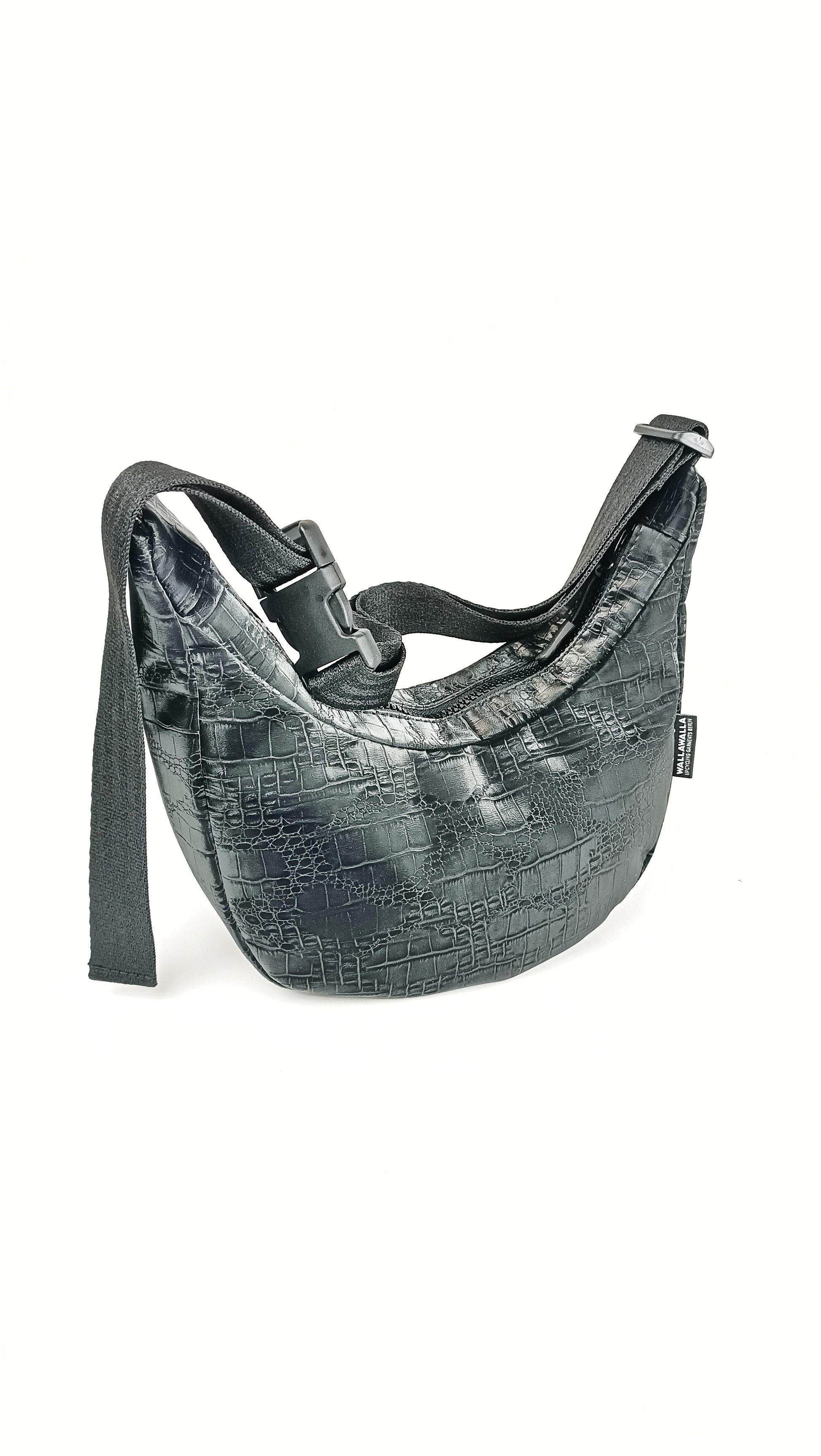 wandlungsfaehige crossbody bag nachhaltiges unikat wallawalla