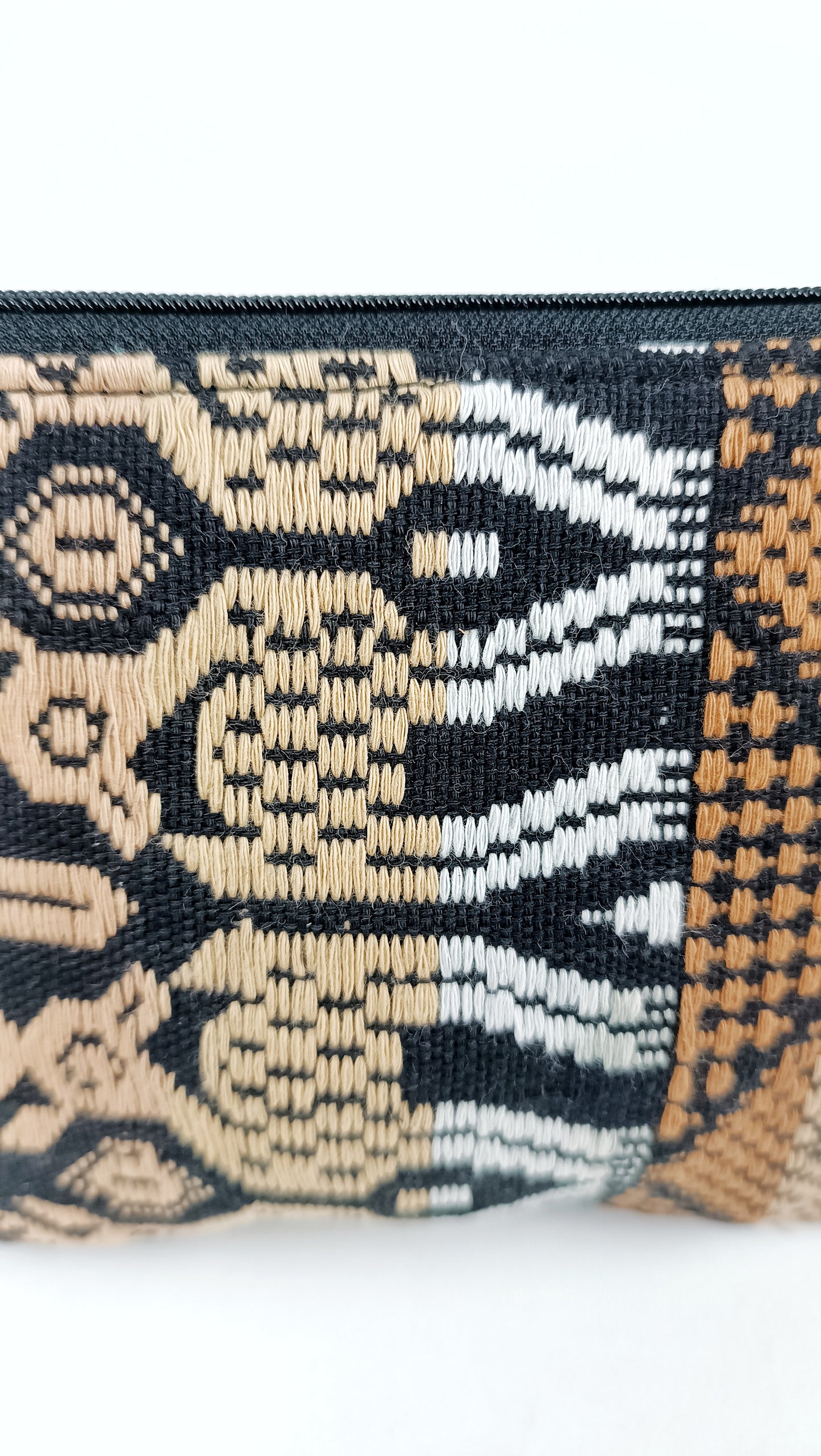 kosmetiktasche aus textilresten upcycling berlin