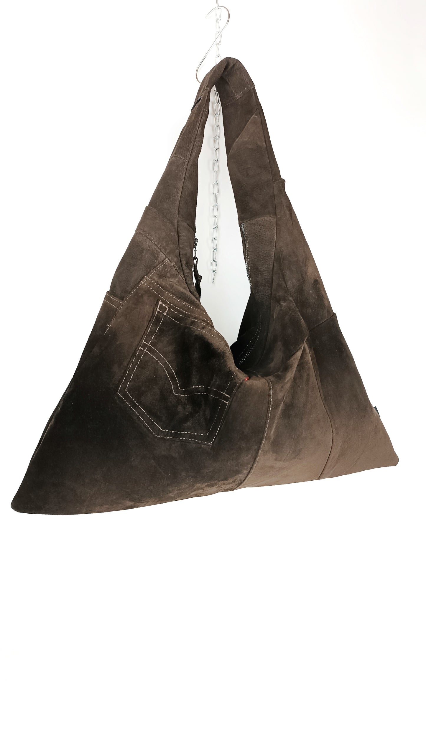wallawalla triangle bag aus recyceltem material berlin