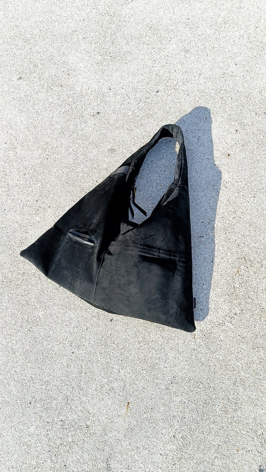 triangle bag unisex tasche aus upgecycelten textilien Außentasche