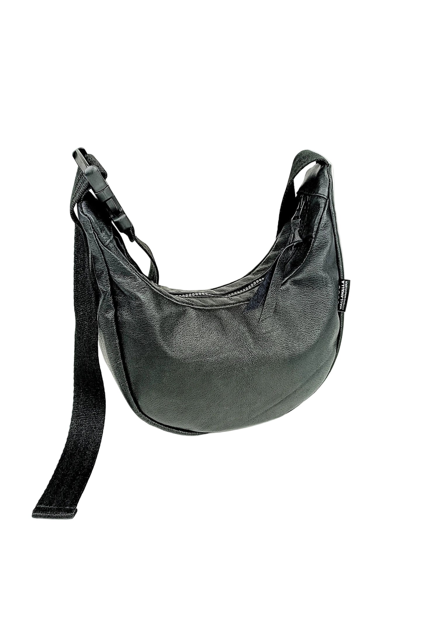 Schwarze Crossbody Bag aus Glattleder mit Struktur, handgemachtes Upcycling-Unikat von Wallawalla Berlin