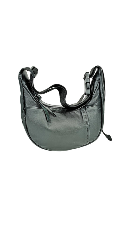 Schwarze Two-Way Bag Glattleder mit Stickerei  handgemachtes Upcycling-Unikat von Wallawalla 