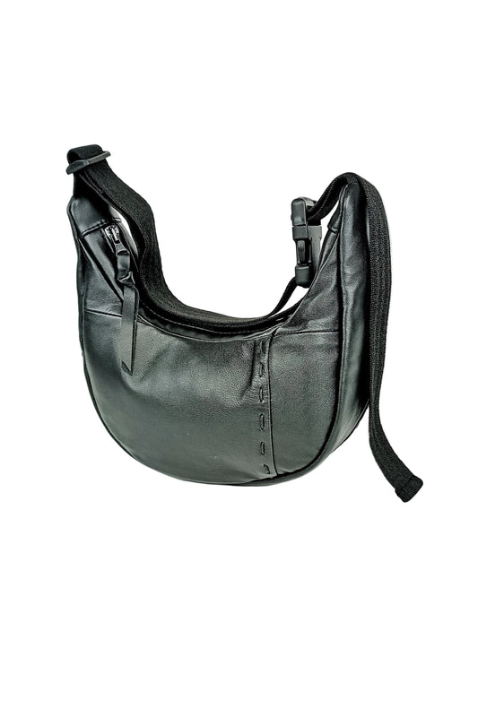 Schwarze Two-Way Bag Glattleder mit Stickerei  handgemachtes Upcycling-Unikat von Wallawalla Berlin