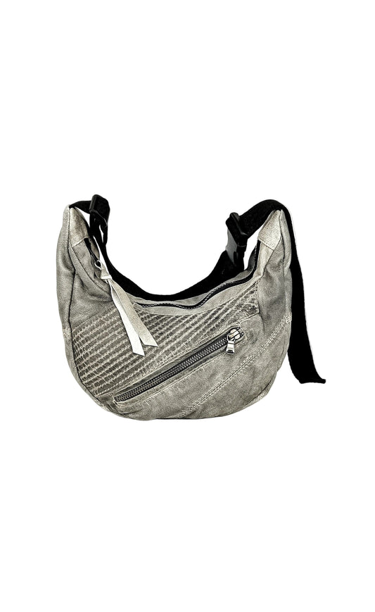 Graue Baguette Bag aus Leder, handgemachtes Upcycling-Unikat von Wallawalla Berlin