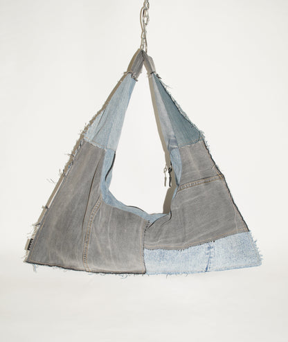 Frontalansicht wallawalla Bag aus recyceltem Jeanshosen 