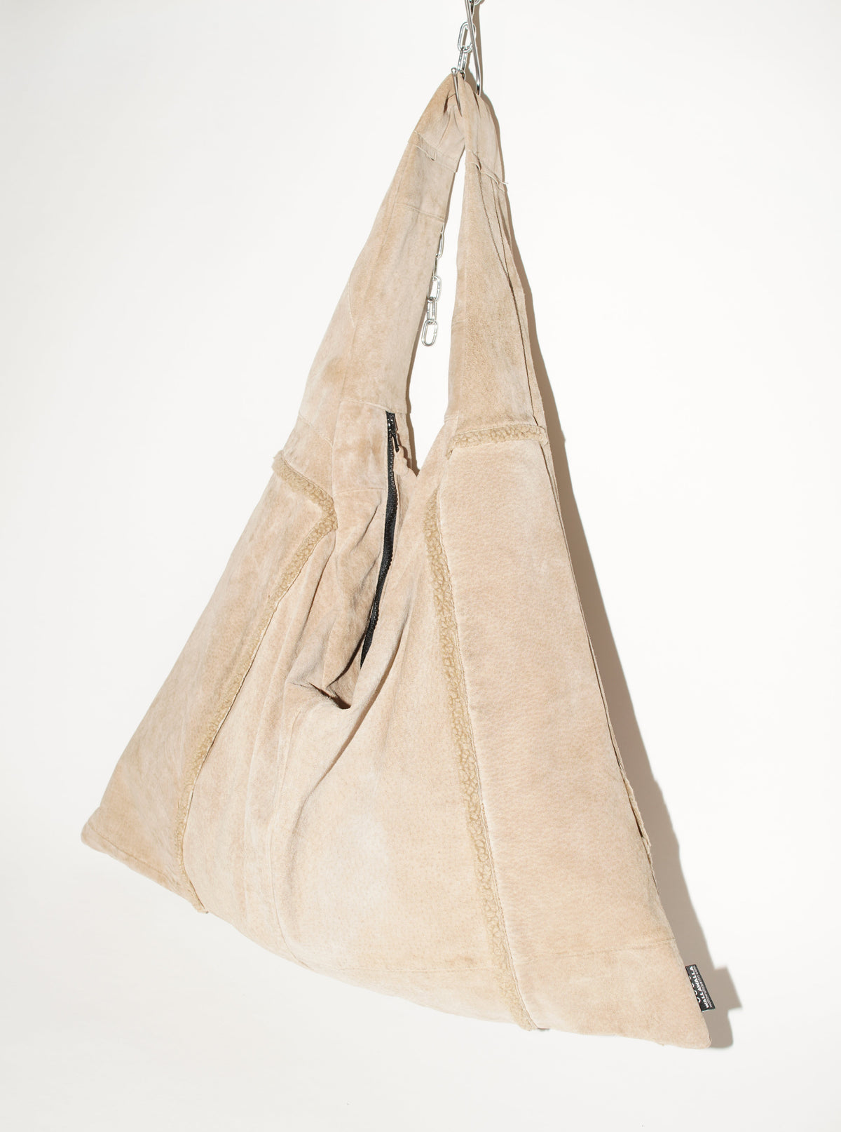 Triangle Bag L | Beiges Wildleder