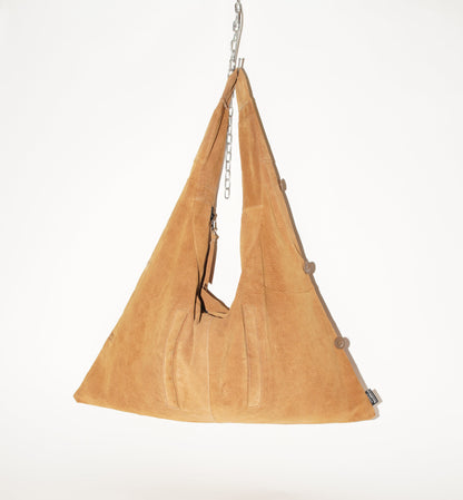 Triangle Bag L | Cognacbraunes Wildleder