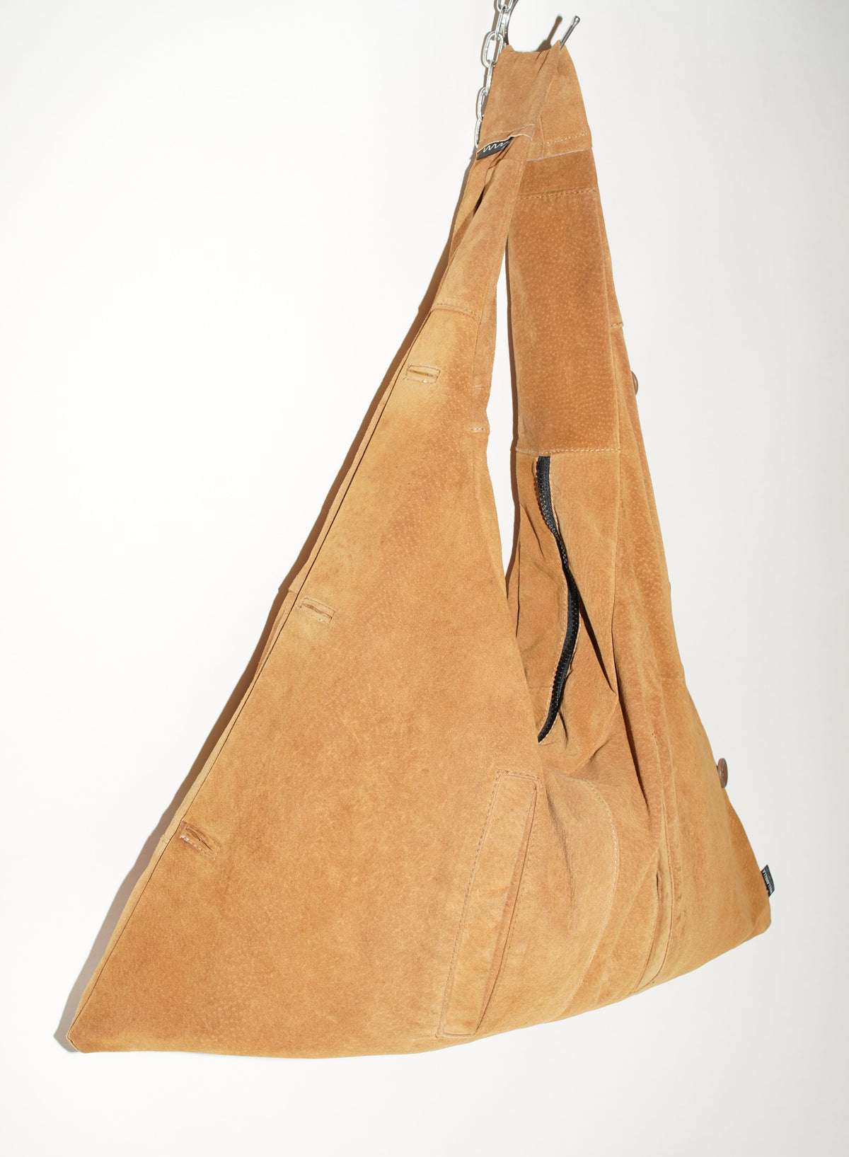 Triangle Bag L | Cognacbraunes Wildleder