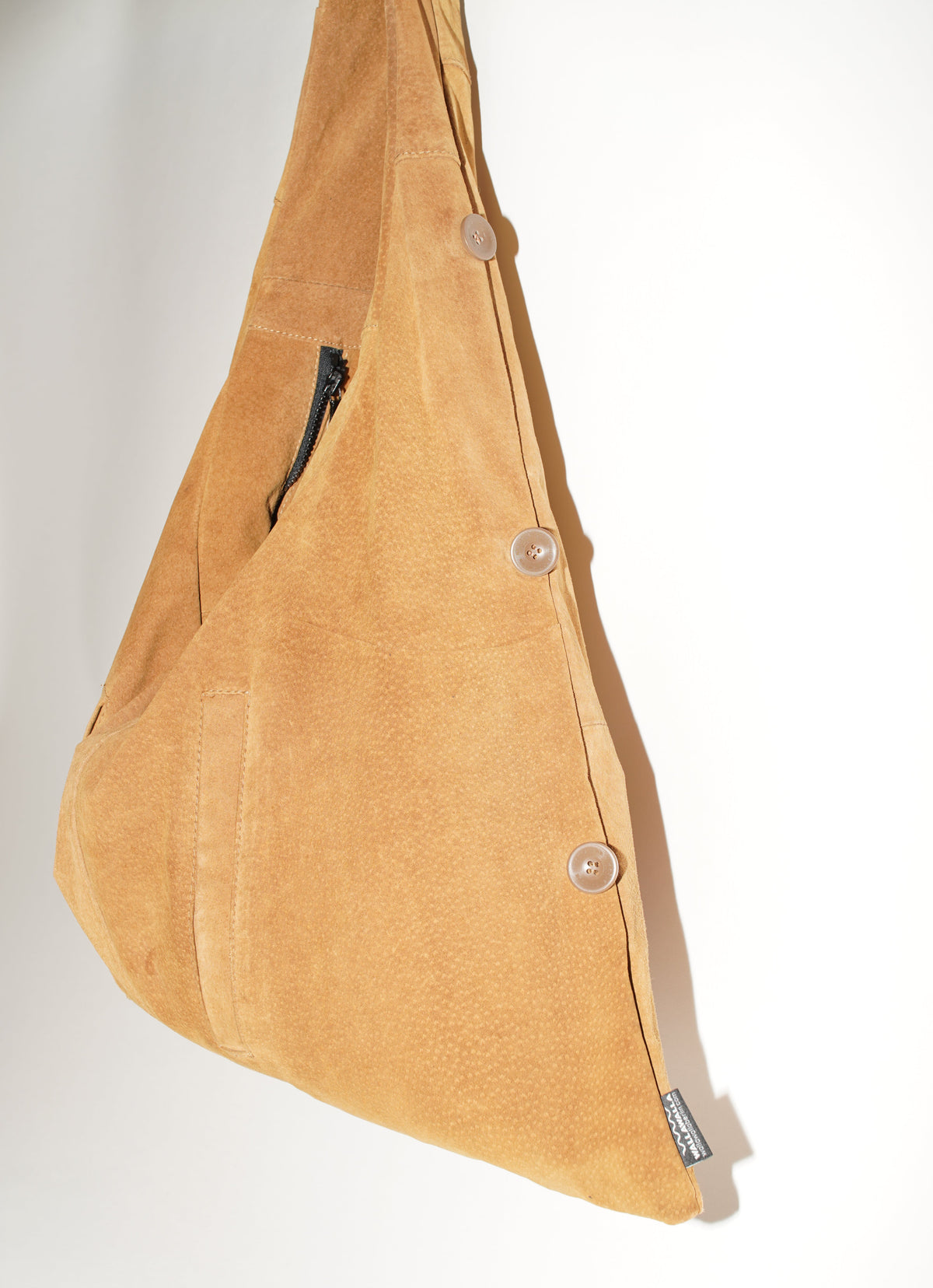 Triangle Bag L | Cognacbraunes Wildleder