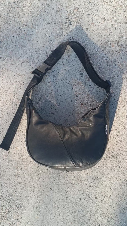 upcycling umhaengetasche zwei trageoptionen berlin handmade