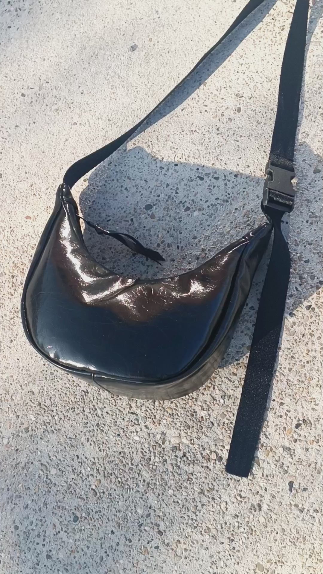 nachhaltige unisex crossbody bag upcycling tasche berlin